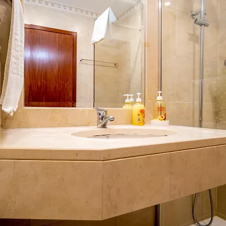 Forum Madeira Ajuda דירה