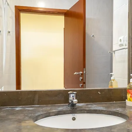 Forum Madeira Ajuda * פונשל