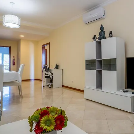 דירה Forum Madeira Ajuda *