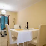 Forum Madeira Ajuda 아파트