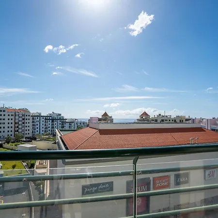 Апартаменты Forum Madeira Ajuda