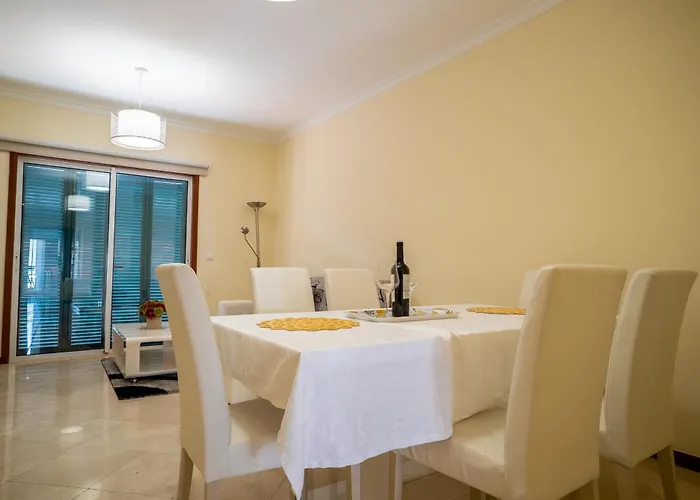 Forum Madeira Ajuda Apartmán