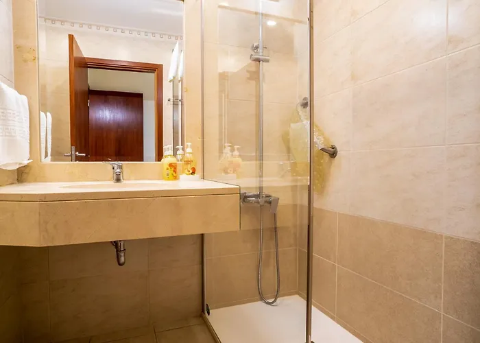 Forum Madeira Ajuda * Funchal (Madeira)