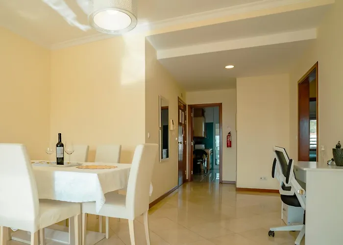 公寓 Forum Madeira Ajuda *