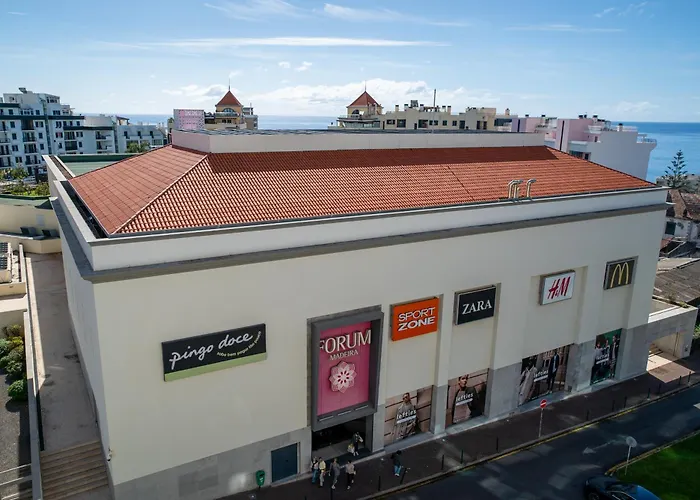Forum Madeira Ajuda 公寓